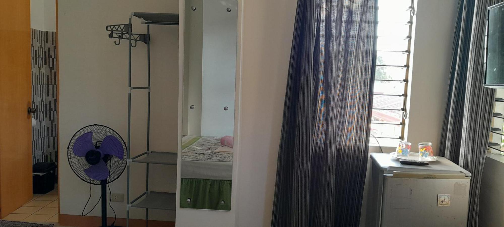 プエルト・ガレラ Reynaldo'S Upstairs Bed & Breakfast エクステリア 写真