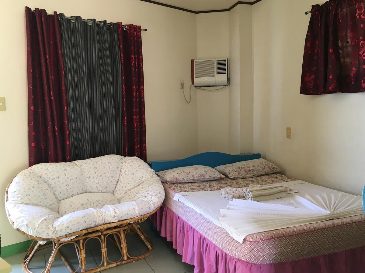プエルト・ガレラ Reynaldo'S Upstairs Bed & Breakfast エクステリア 写真